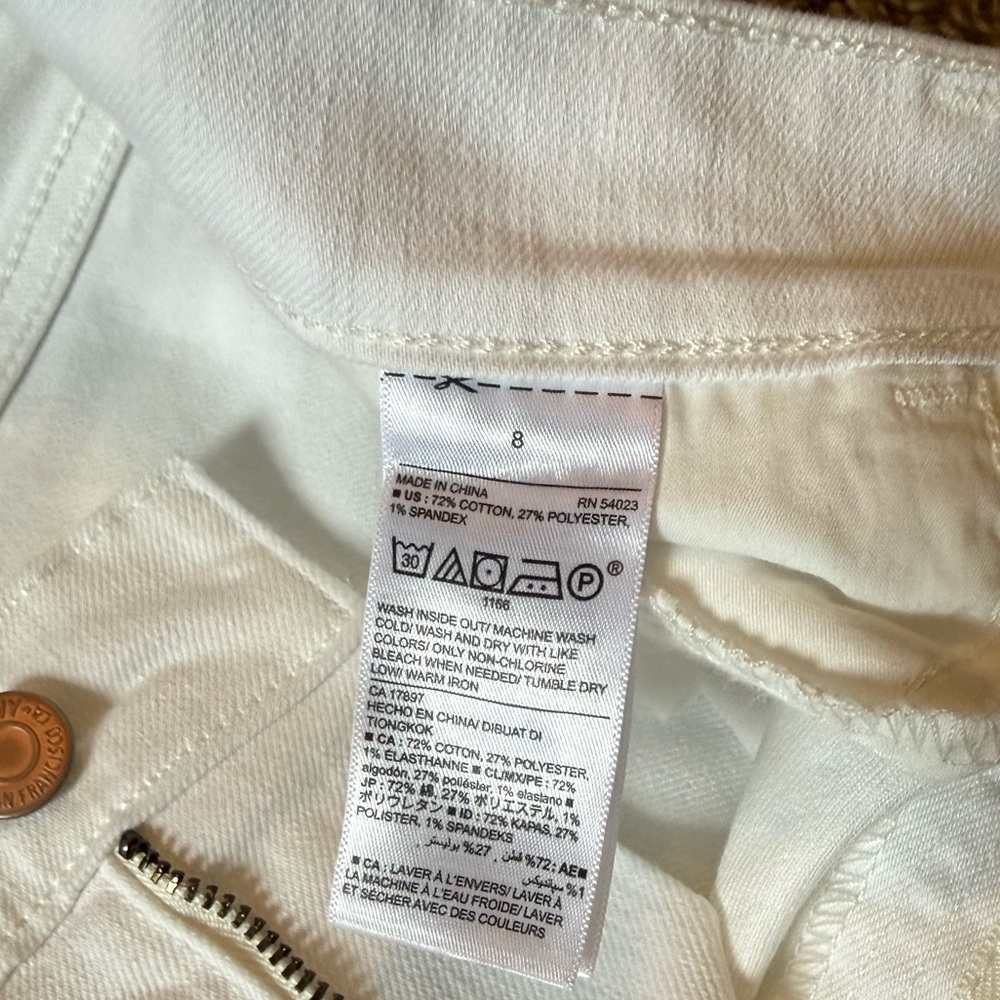 Old Navy Shorts - Picture 4 of 4
